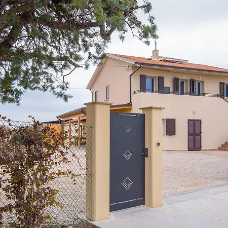 Appartement La Viola E Il Sole - Alloggi E Glamping - *